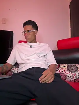 دردشة TavoHot_ الجنسية المباشرة