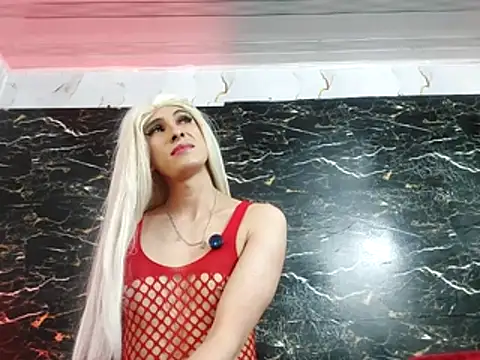 crislingery_dolli webcam show
