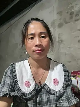 tinacum012's Live XXX Chat