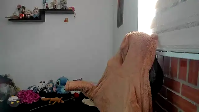 Shaddycute_ élő XXX-chatje