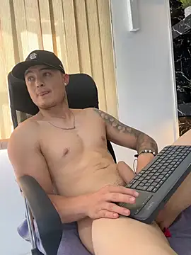 Chatroom XXX en direct de Alexander_ferre