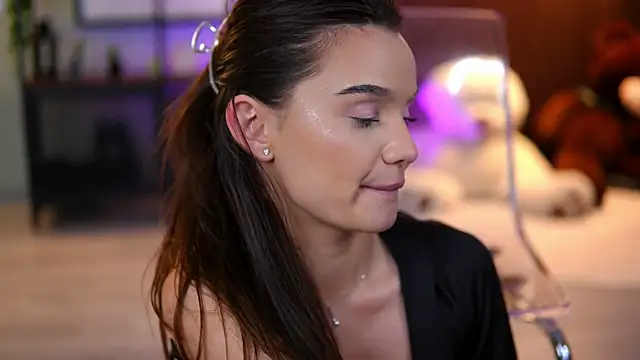 Lena_Laurent 现场XXX聊天