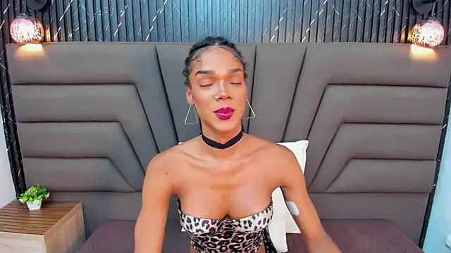 NaomiSteward's Live XXX Chat