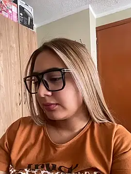 Miabonnett_ Obrolan Langsung XXX