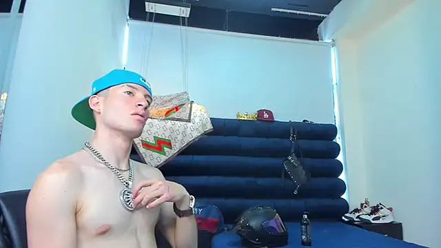 HunterHeat_ Obrolan Langsung XXX