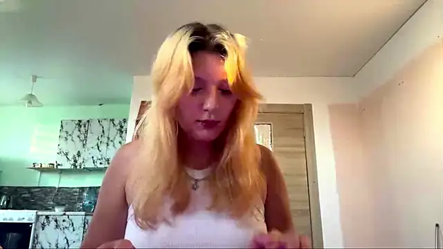 Kim_Ri élő XXX-chatje