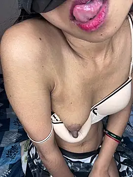 צ'אט XXX בשידור חי של cute_simmy0