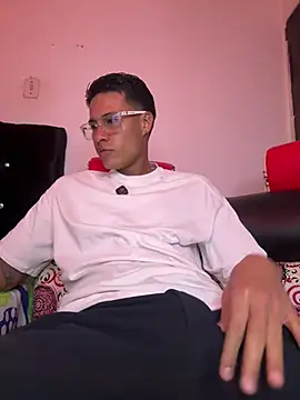 Chat XXX ao vivo de TavoHot_