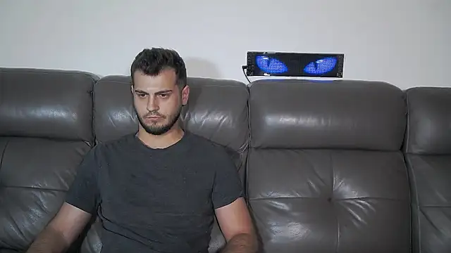 Chat +18 de CrazyDom1 ao vivo