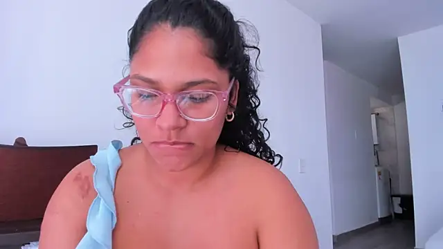 iriss_25 Live XXX-Chat