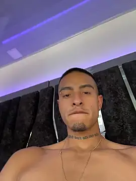willclayy's Live XXX Chat