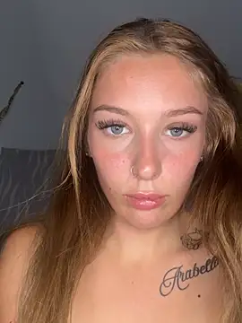 Viacheltham Live XXX-Chat