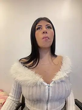 Alanna_atm_ Adlı Modelin Canlı XXX Sohbeti