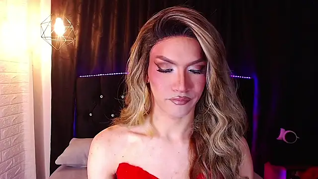agatha_rodriguez Adlı Modelin Canlı XXX Sohbeti
