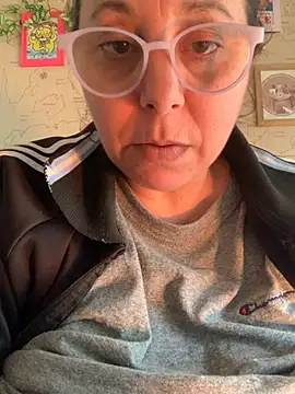 Živý XXX chat LupitaHaze