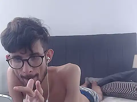 Czat XXX na żywo – sasuke_bigcock