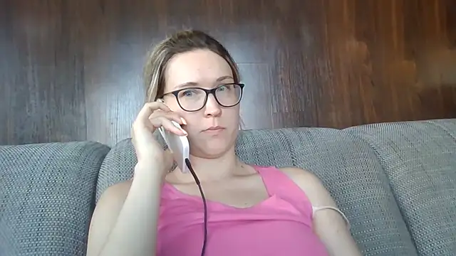 Jugira's Live XXX Chat