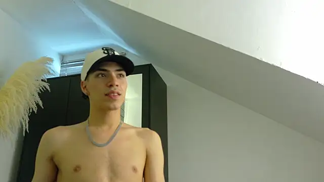 Monyel_Blake Live XXX-Chat