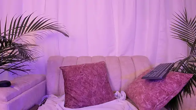 scarlet_boobs01's Live XXX Chat