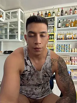 OliverWest04's Webcam Show
