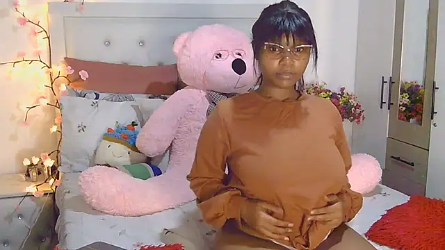 BOOTYDEEVA669 Adlı Modelin Canlı XXX Sohbeti