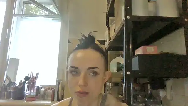 Trinsy_Love's Live XXX Chat