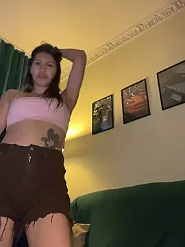 RussianGirls_ 即時 XXX 聊天