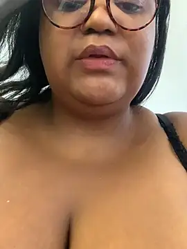 دردشة SweetLizzyBBW الجنسية المباشرة