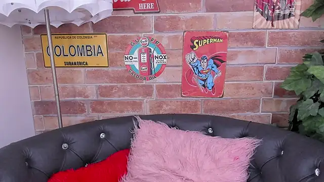 Chat XXX en directo de foxy_hannah