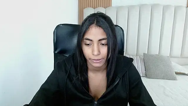 Chat +18 de shaneelle ao vivo