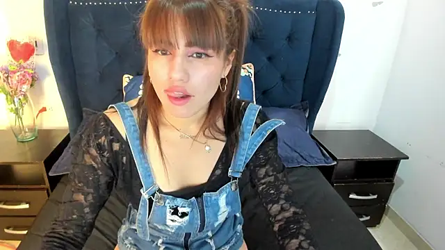 Chatroom XXX en direct de _Luna_Blooms