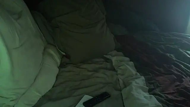 immikew1975's Live XXX Chat