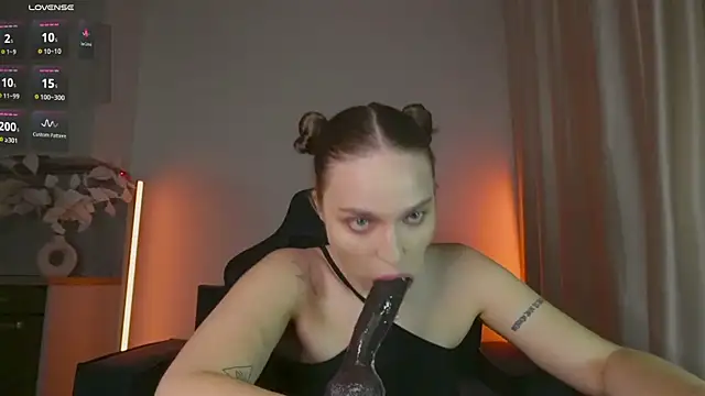 violla_sinzz XXX чат на живо