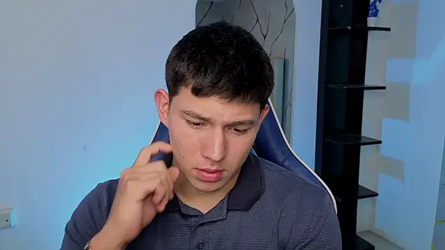 JamesCr_ Webcam-Show