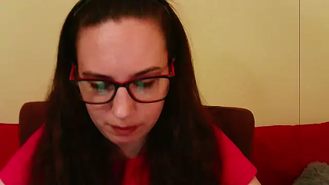 Chat XXX ao vivo de EmilyHotAngel