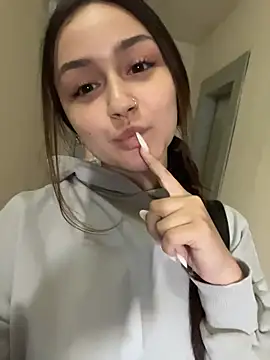 Онлайн чат XXX EvelynFly
