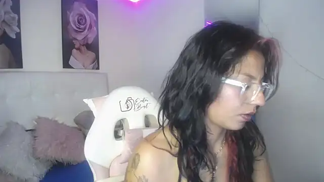 SamathaMay Live XXX-Chat