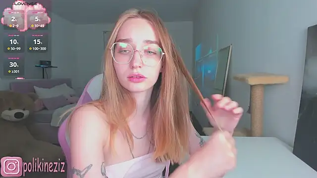 MoonDust's Live XXX Chat