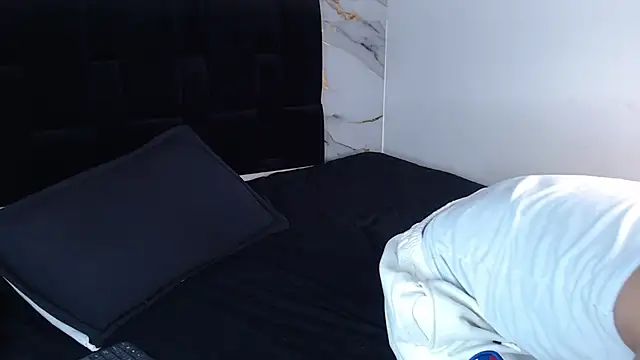 MaximilianRoth Live XXX-chat