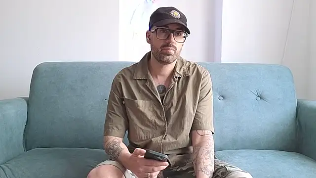 צ'אט XXX בשידור חי של MattxFeet