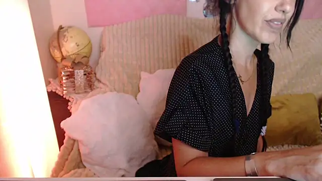 -Lou_ Live XXX-chat