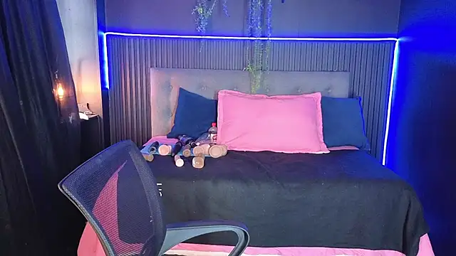 sasi_luna's Live XXX Chat