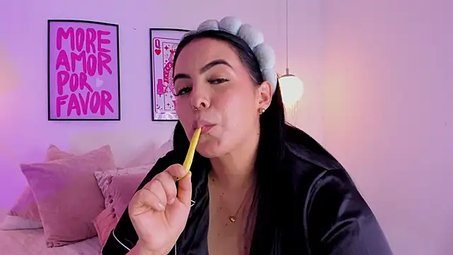 camilaa7 라이브 XXX 채팅