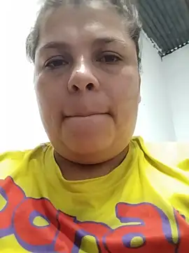 Chat +18 de Amara-hot ao vivo