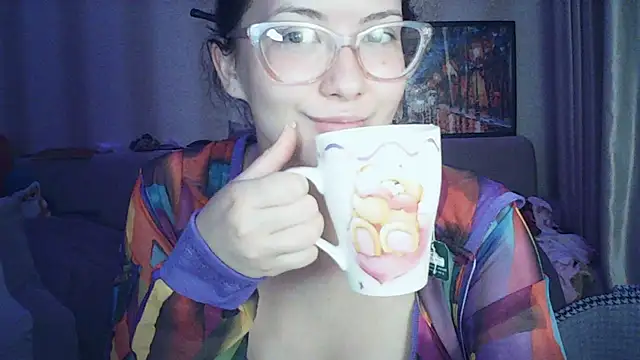 MoodieMira Live XXX-Chat