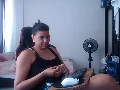 Adriana_0312: απευθείας συνομιλία ΧΧΧ