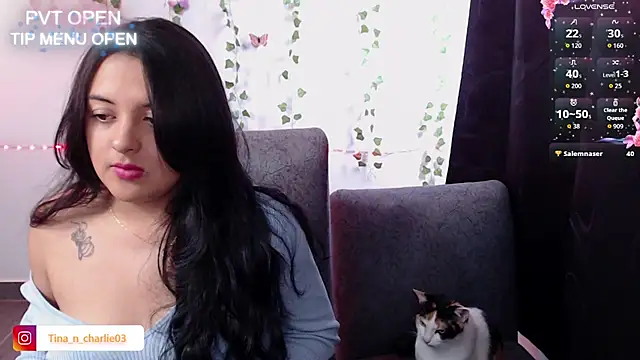 Tina_4_Charlie XXX чат на живо