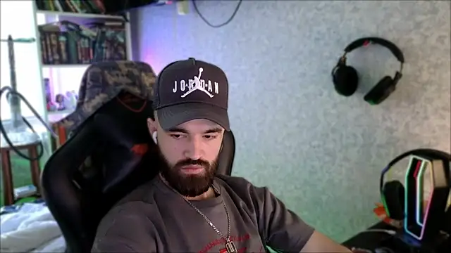_Serious_Man élő XXX-chatje