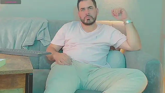 XXX chat uživo modela DanteKnoxxx