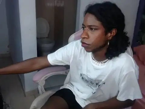 _King_Brownnie_'s Live XXX Chat